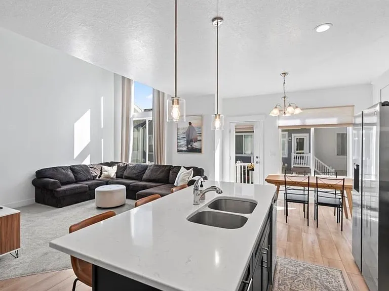 1630 N 3740 W — Photo 10