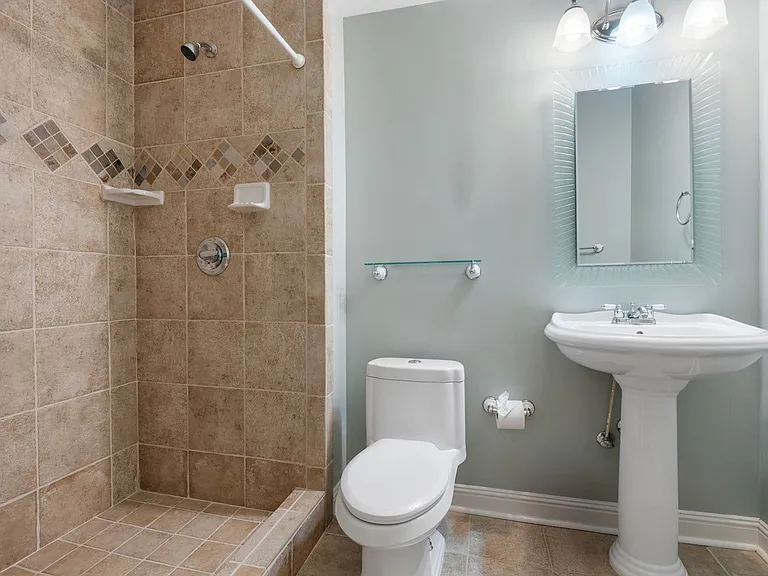 207 Towne Ridge Ln — Photo 21
