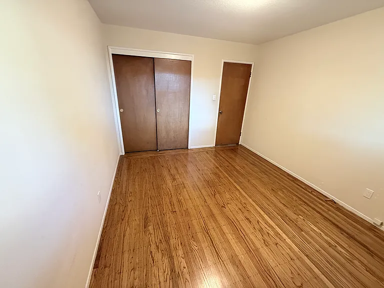 10301 San Leandro St — Photo 9