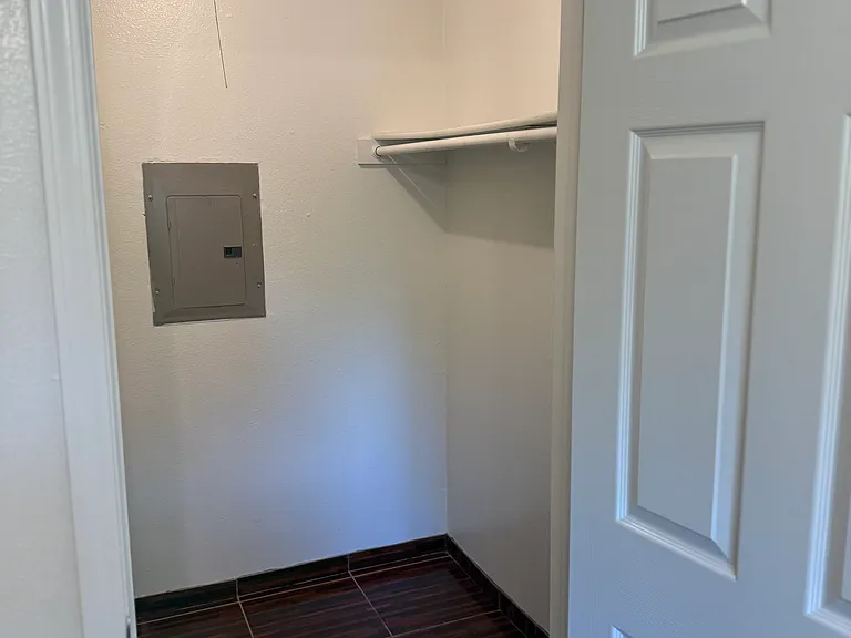 302 Bonnie Dr #A — Photo 15