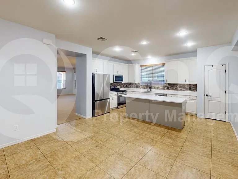 11020 E Pima Creek Dr — Photo 4