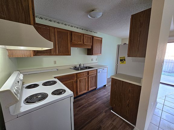 4th image of 3684 Oakus Dr #D