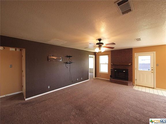 2nd image of 2604 Thoroughbred Dr