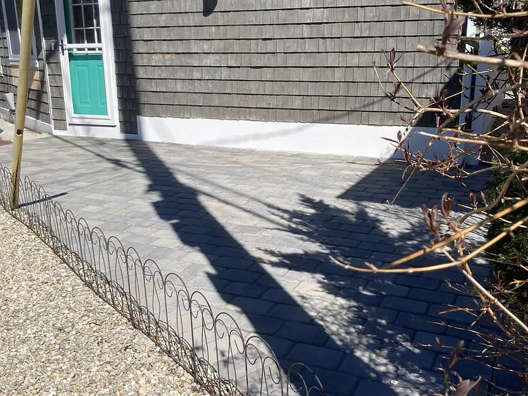 10 Narragansett Ave — Photo 14