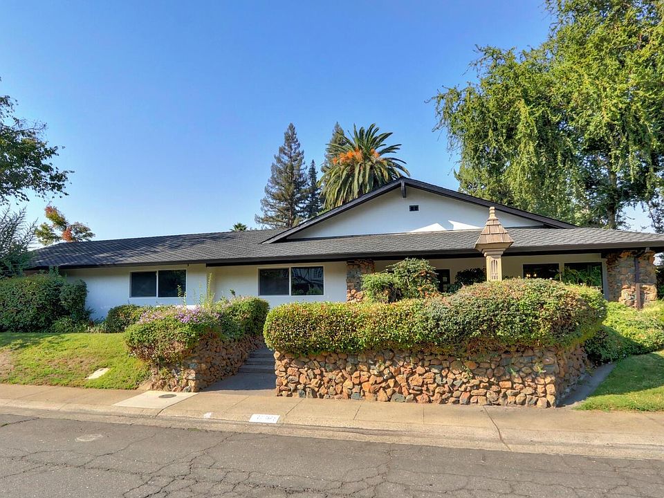 1st image of 3951 Crondall Dr