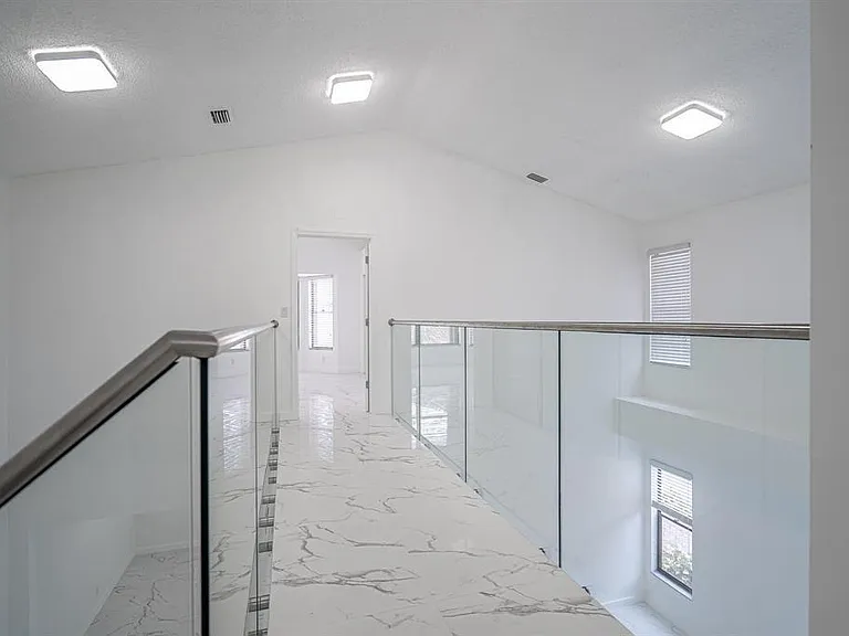 5536 Eton Ct — Photo 10