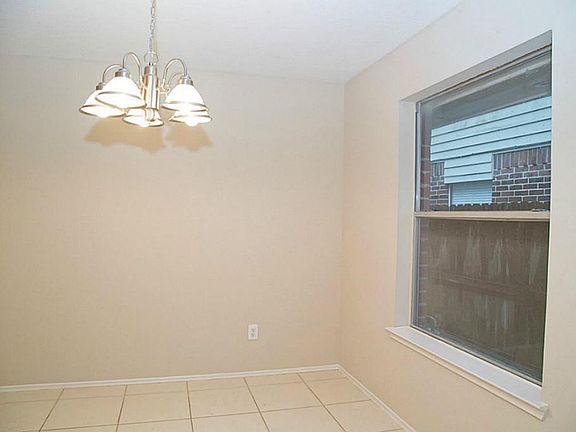 5th image of 10546 Timberloch Dr