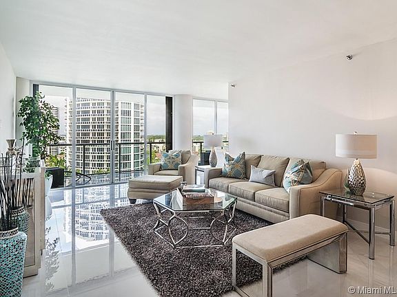 4th image of 4000 Island Blvd #1603