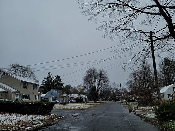 5th image of 11 Pineywood Rd