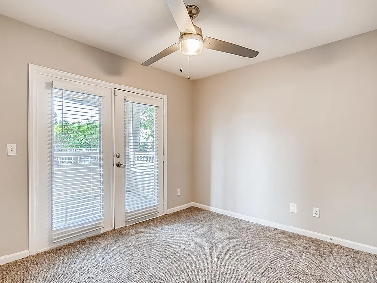 Stonebridge at Twin Peaks | Longmont, Co. Apartments