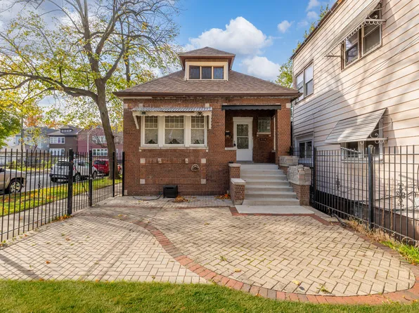 8358 S Muskegon Ave, Chicago, IL 60617