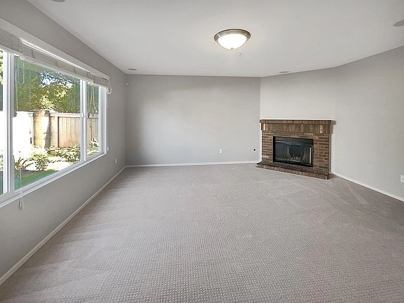 3rd image of 1775 Cottonwood Dr