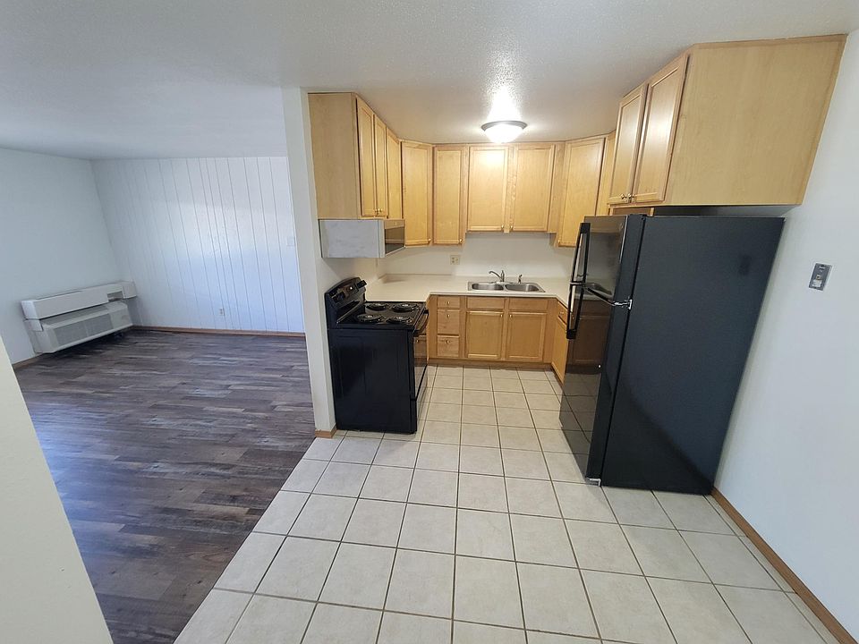 1st image of 1701 La Crescent St APT 133
