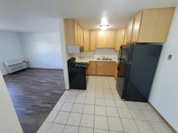 1701 La Crescent St APT 133, La Crosse, WI 54603
