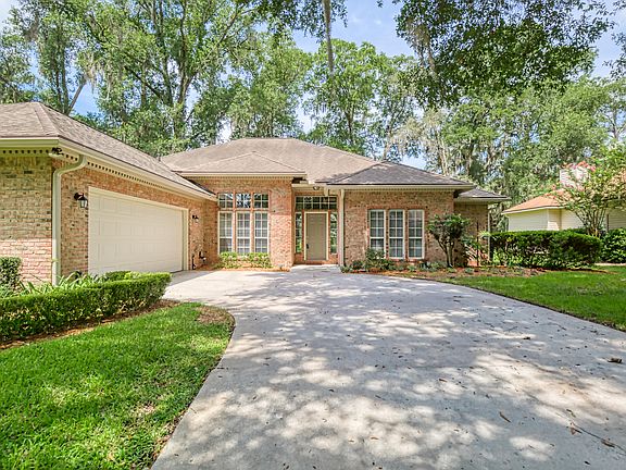 4th image of 11856 Loretto Square Dr S