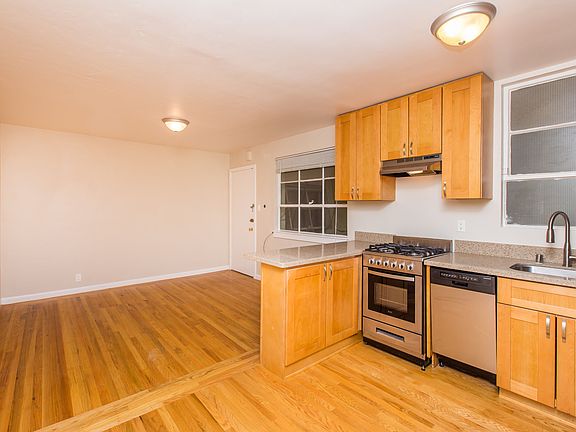 3rd image of 786 Geary St #304