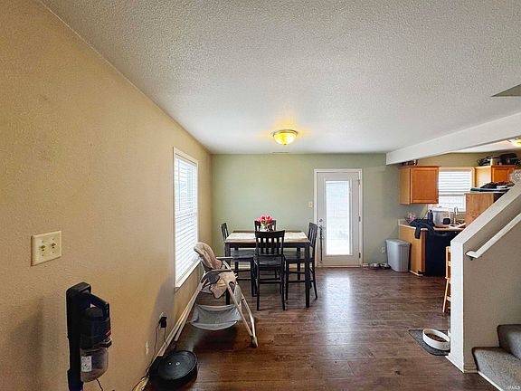 5th image of 3021 Peebleshire Ln