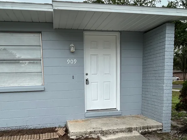 909 Castle Way #909, Lakeland, FL 33815