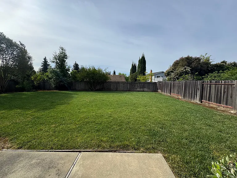 3445 Quincey Ln — Photo 29