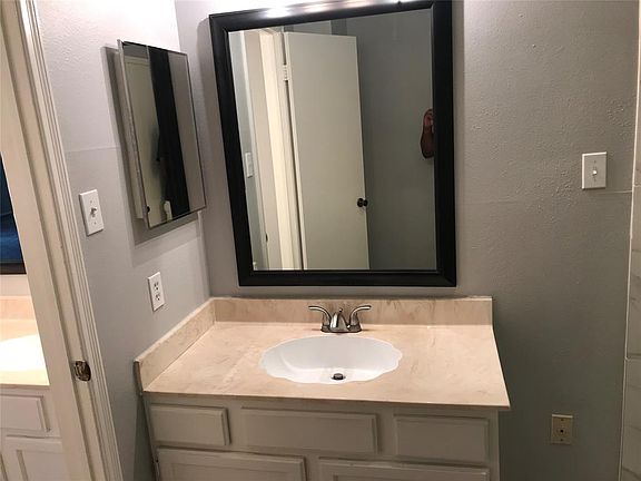 5th image of 17437 Red Oak Dr #7437