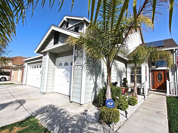 2nd image of 511 De Bord Dr