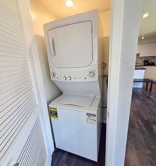 2651 S Hobart Blvd #1 — Photo 11