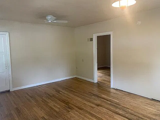 2 bed, 1200 sqft, $1,890 — Photo 3