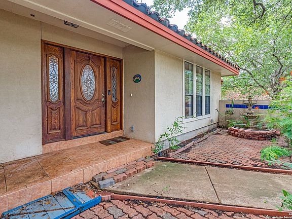 5th image of 8470 Park Lane Dr