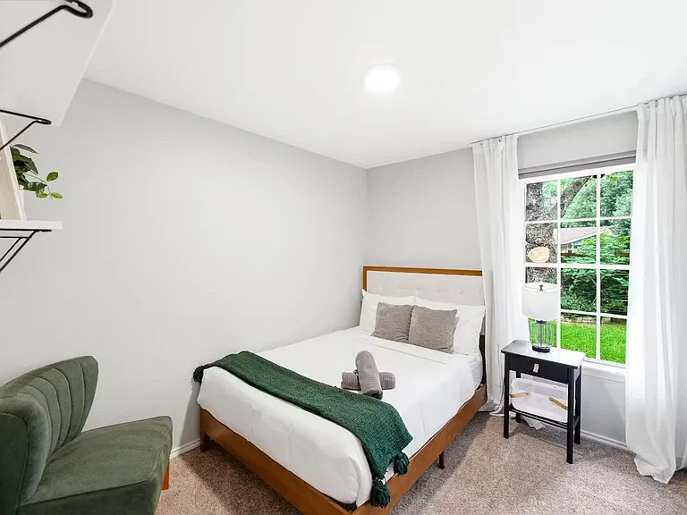 8910 Slayton Dr — Photo 13