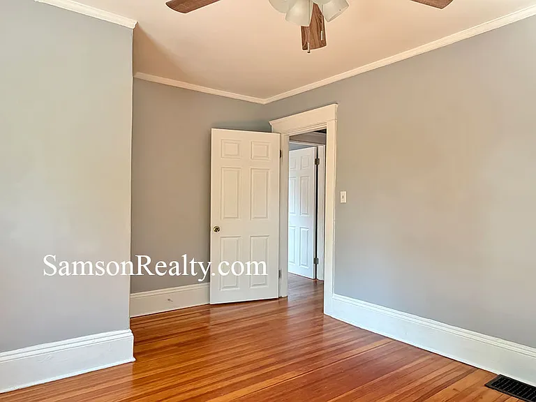 38 Viola Ave #2 — Photo 14