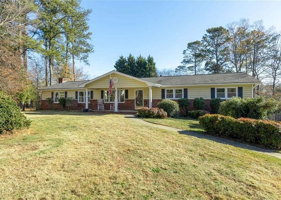 1st image of 3482 Staci Ct NE