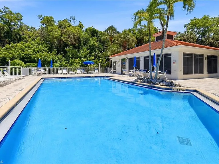 975 Tarpon Cove Dr #204 — Photo 47