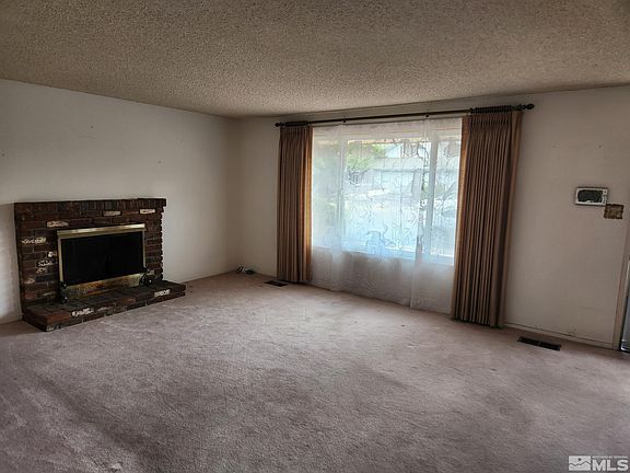 5th image of 2491 Brentwood Dr