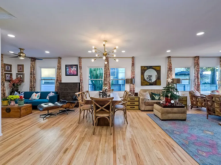 3470 Trumbull St — Photo 13