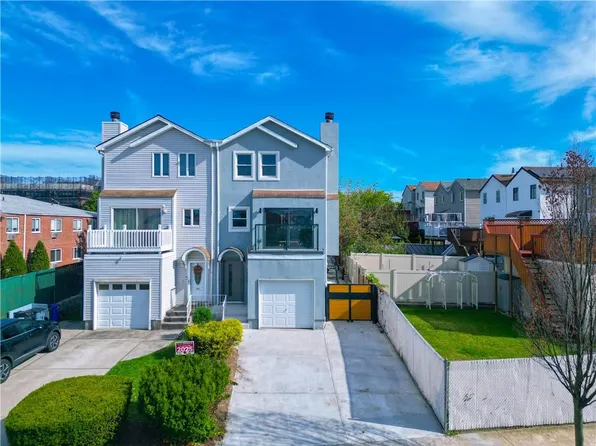 49 Gadsen Pl, Staten Island, NY 10314