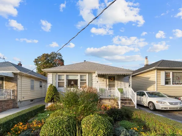 23 W 2nd St, Bayonne, NJ 07002