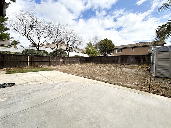 5th image of 39256 Cardiff Ave