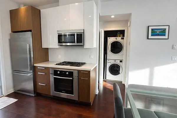 2229 Southside Dr #1 — Photo 3