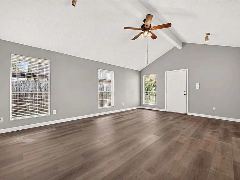 10814 Parkland Woods Dr — Photo 11