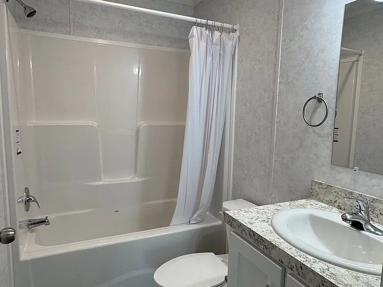 465-4 Royal Manor Rd — Photo 9