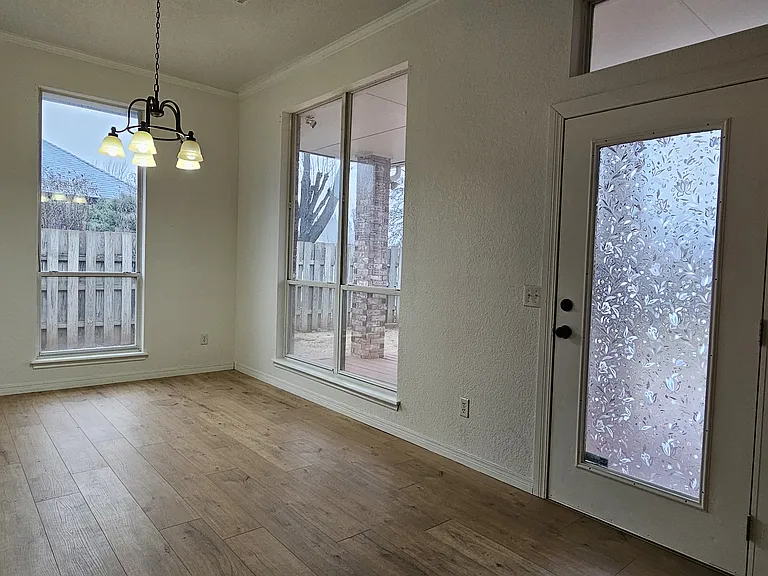 1812 Pebble Creek Blvd — Photo 9