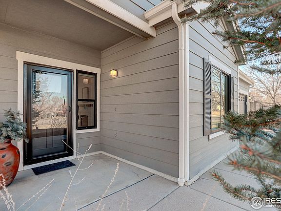 4th image of 938 Maroon Peak Dr