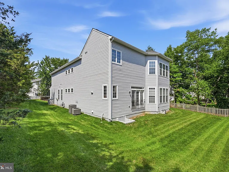 21817 Wingfoot Ct — Photo 8