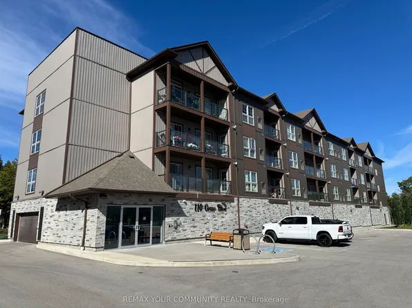 110 Grew Blvd W #202, Georgina, ON L0E 1L0