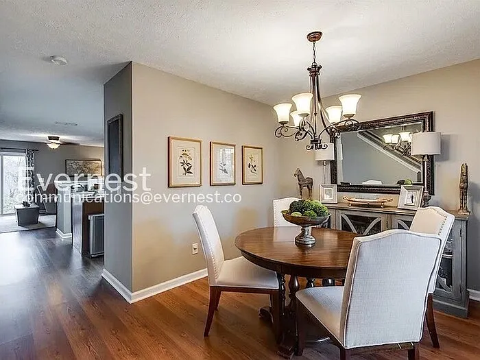 157 Shadow Glen Dr — Photo 8