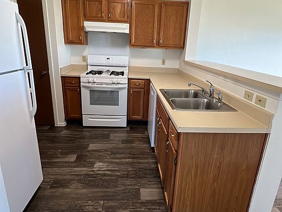 3rd image of 1172 Beadle Ct
