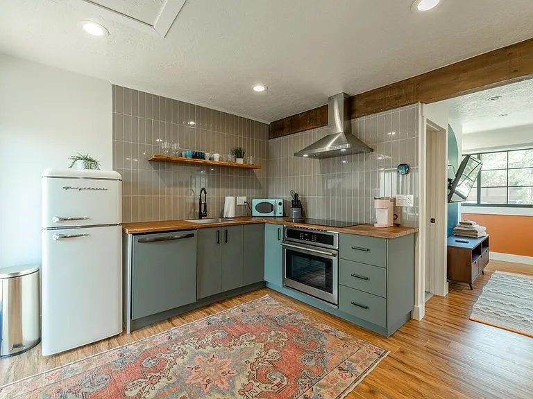 8784 S Russell Park Rd — Photo 24