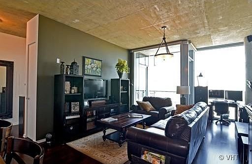 2nd image of 600 N Fairbanks Ct Unit 2804