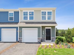 37 Grayson Village Dr, Barboursville, VA 22923