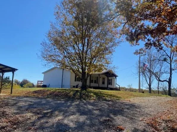 3583 Bardstown Rd, Lawrenceburg, KY 40342